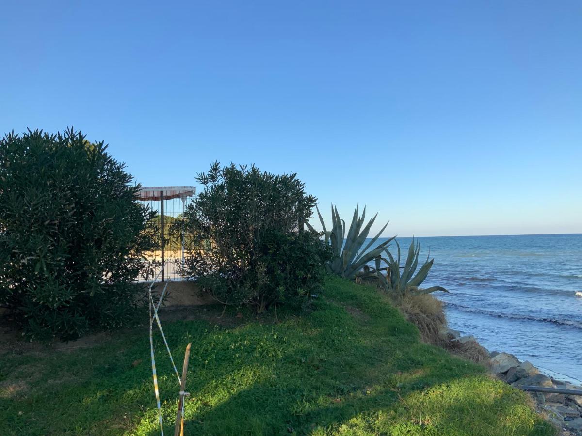 Studio Bord De Mer Santa-Lucia-di-Moriani Esterno foto